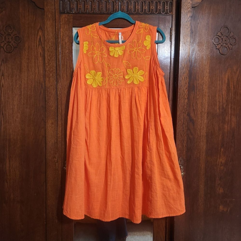Uncle Frank floral embroidered orange shift dress Large NWT